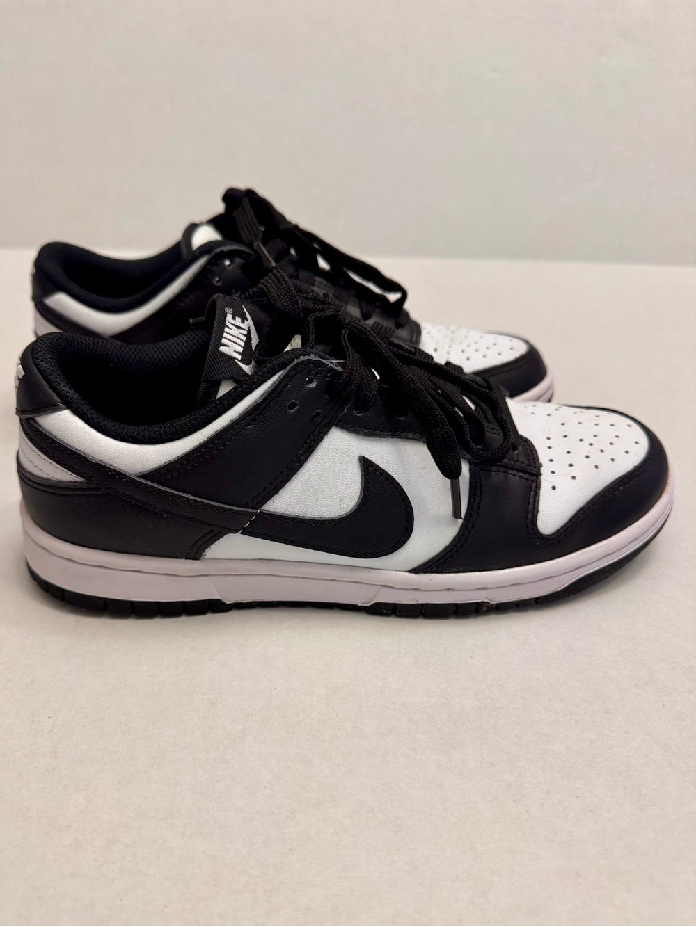 NIKE Dunks Low Panda Black White Shoes Sneakers Youth Size 7 Mens 7 Womens 8.5